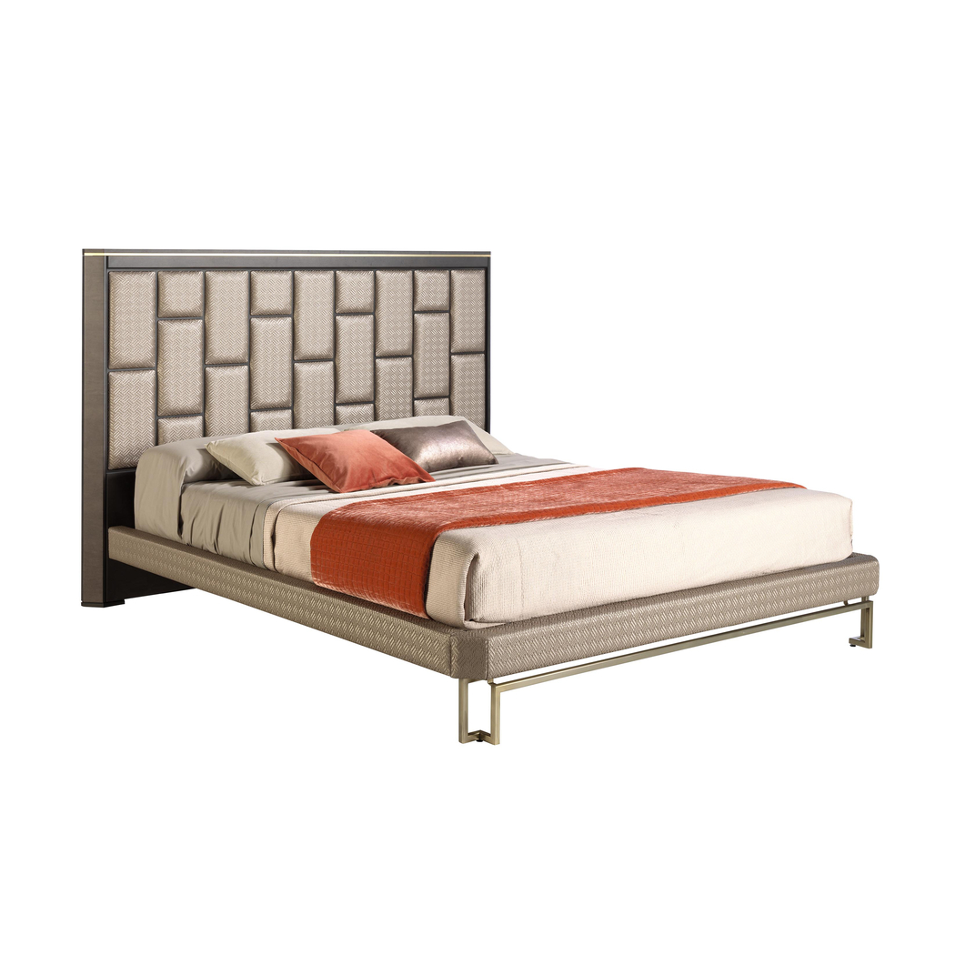 upholstered king size bed usa bond evolution Hurtado
                                            (imagen 1 de 6)