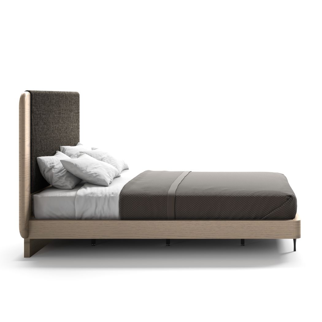 upholstered king size bed eu
                                    legacy evolution Hurtado